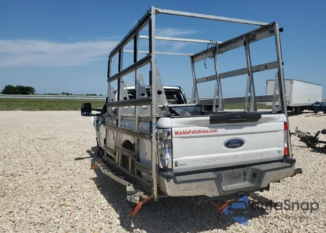 2019 Ford F250 Super Duty z USA, uszkodzony, nr VIN 1FTBF2A67KEG85545